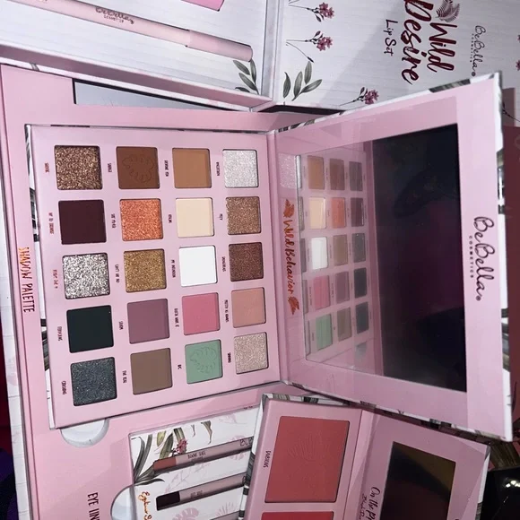 Wild Behavior Eyeshadow Palette - Pink and Brown - Picture 4 of 10